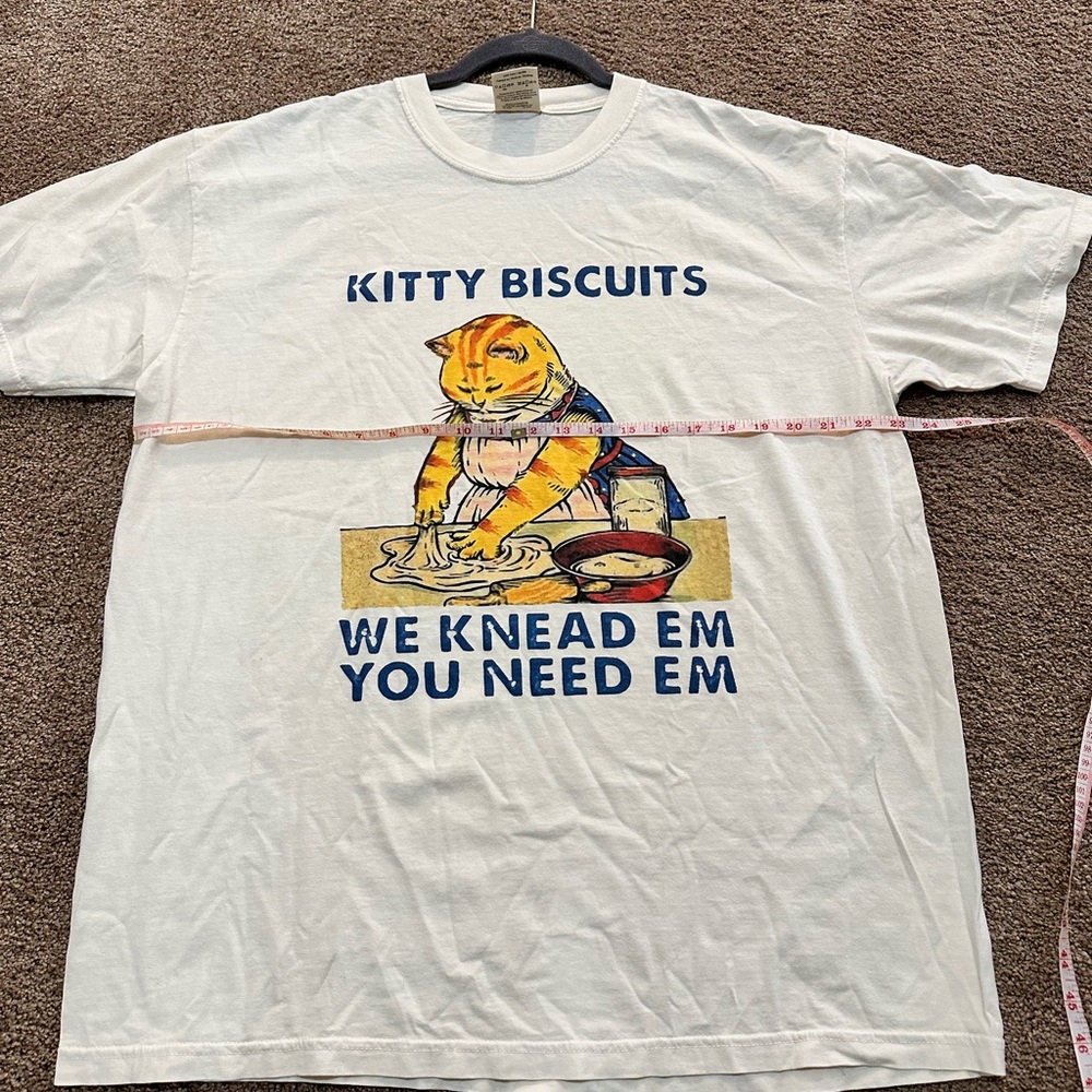 Comfort Colors tan short sleeve Kitty Biscuits We Knead Em, You Need Em SZ XL - Picture 6 of 9